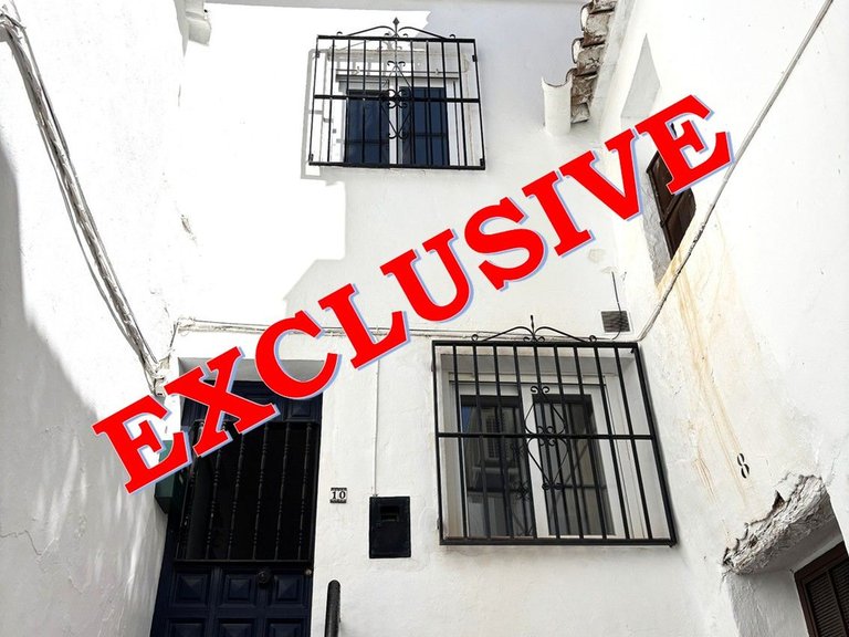 Town House for Sale in Cómpeta, Malaga 1