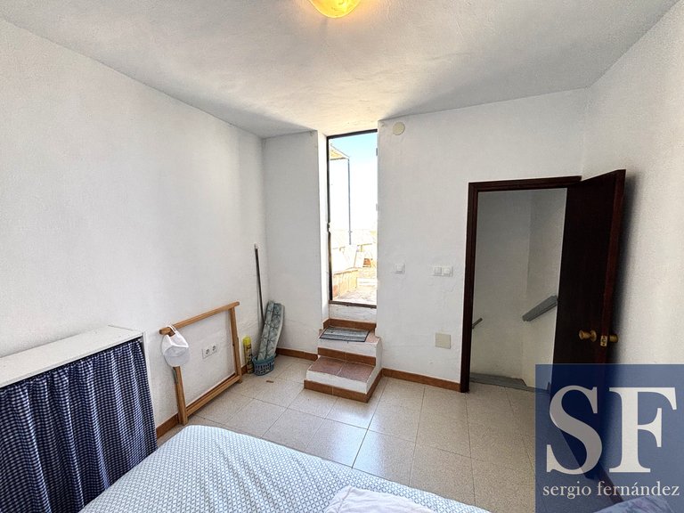 Town House for Sale in Cómpeta, Malaga 11