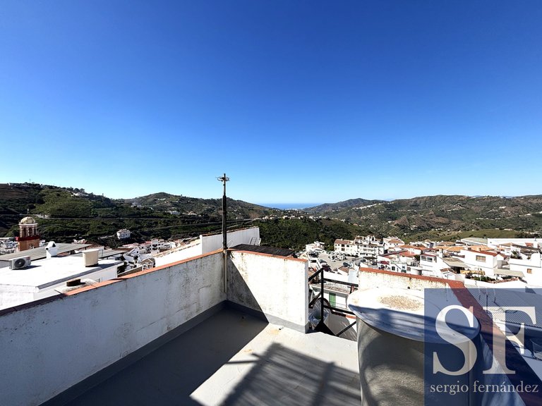 Town House for Sale in Cómpeta, Malaga 18