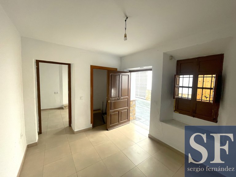 Town House for Sale in Cómpeta, Malaga 2