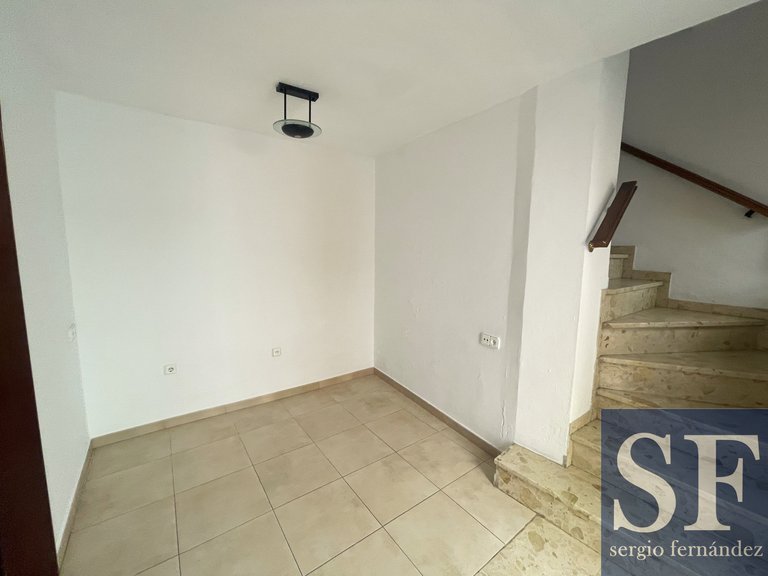 Town House for Sale in Cómpeta, Malaga 4