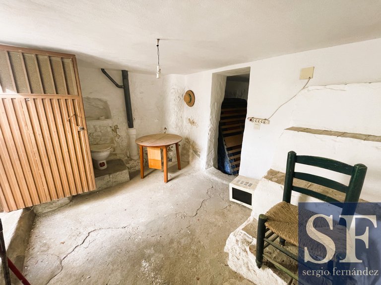 Town House for Sale in Canillas De Albaida, Malaga 14