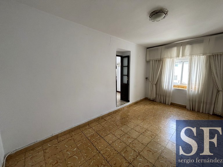Town House for Sale in Cómpeta, Malaga 4