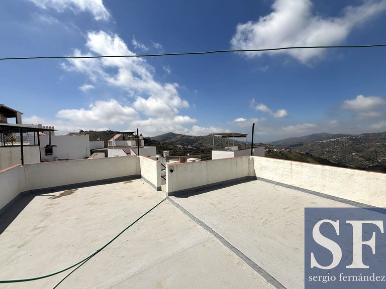 Town House for Sale in Cómpeta, Malaga 16