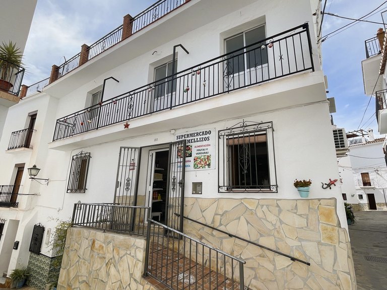 Town House for Sale in Árchez, Malaga 1