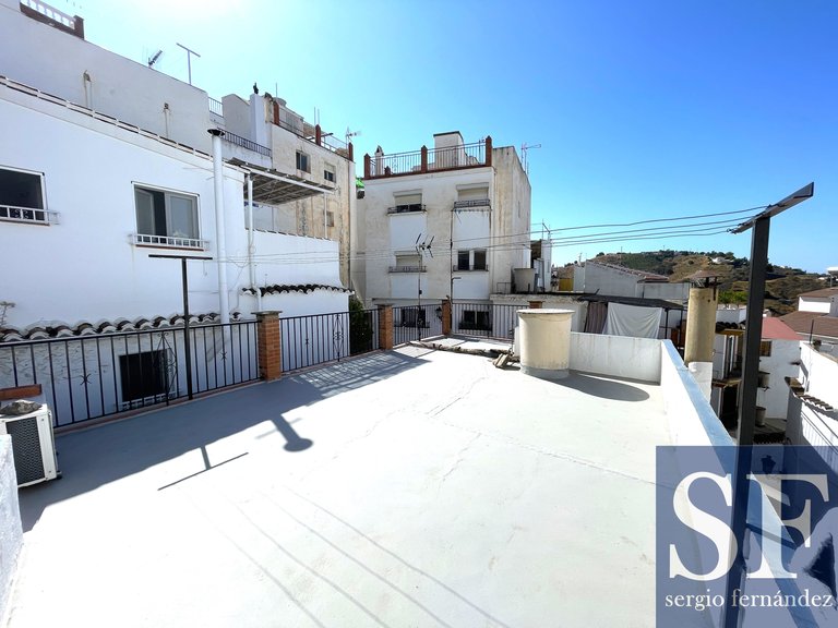 Town House for Sale in Cómpeta, Malaga 11