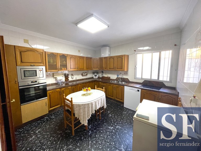 Town House for Sale in Arenas, Malaga 5