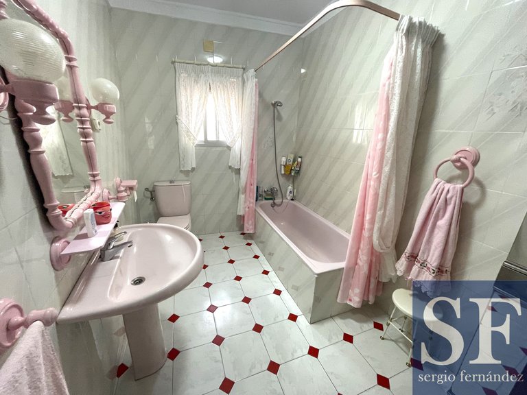 Town House for Sale in Arenas, Malaga 11