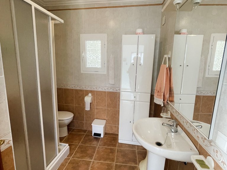 Town House for Sale in Daimalos, Malaga 9