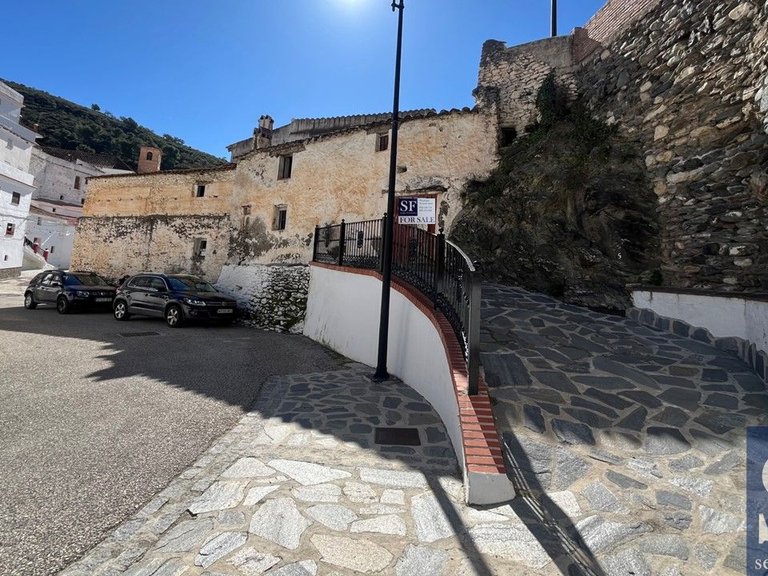 Town House for Sale in Salares, Malaga 16