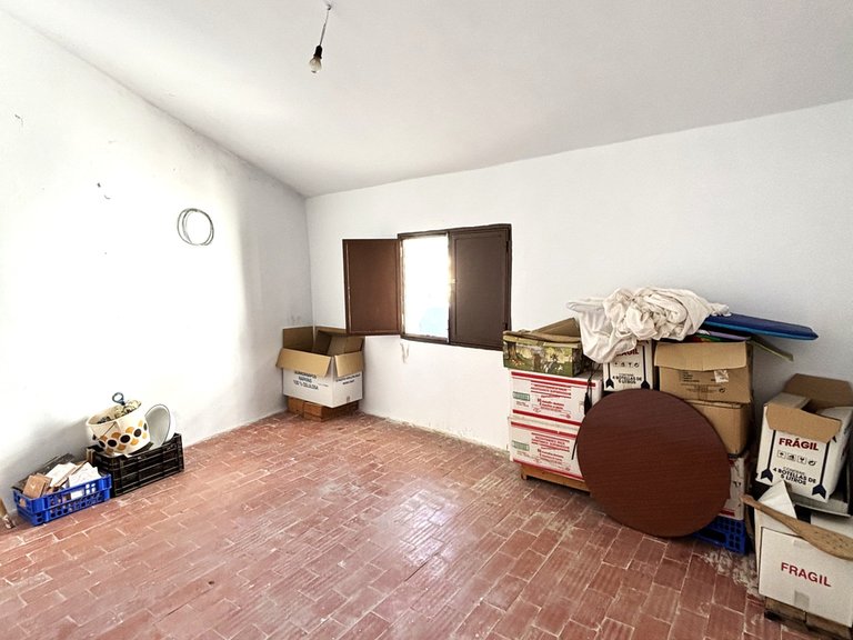 Town House for Sale in Canillas De Aceituno, Malaga 10