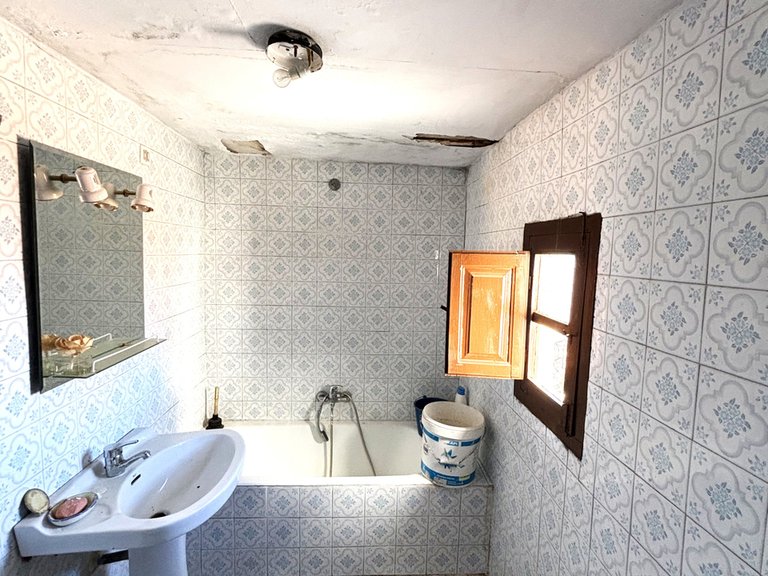 Town House for Sale in Canillas De Aceituno, Malaga 16