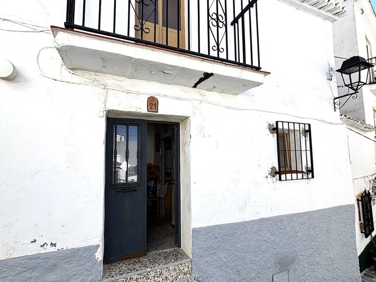 Town House for Sale in Canillas De Aceituno, Malaga 1