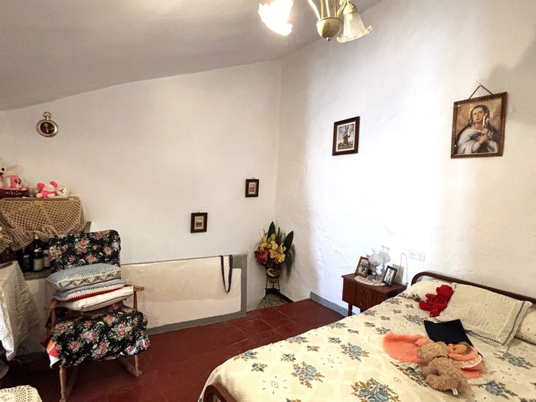 Town House for Sale in Canillas De Aceituno, Malaga 11