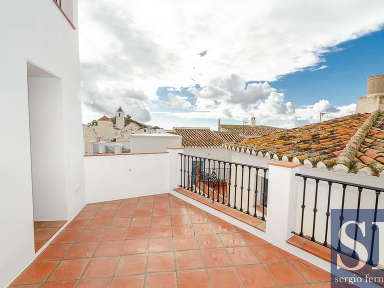 Town House for Sale in Sedella, Malaga 15