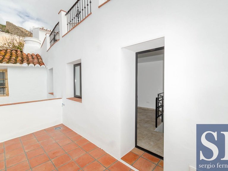 Town House for Sale in Sedella, Malaga 16