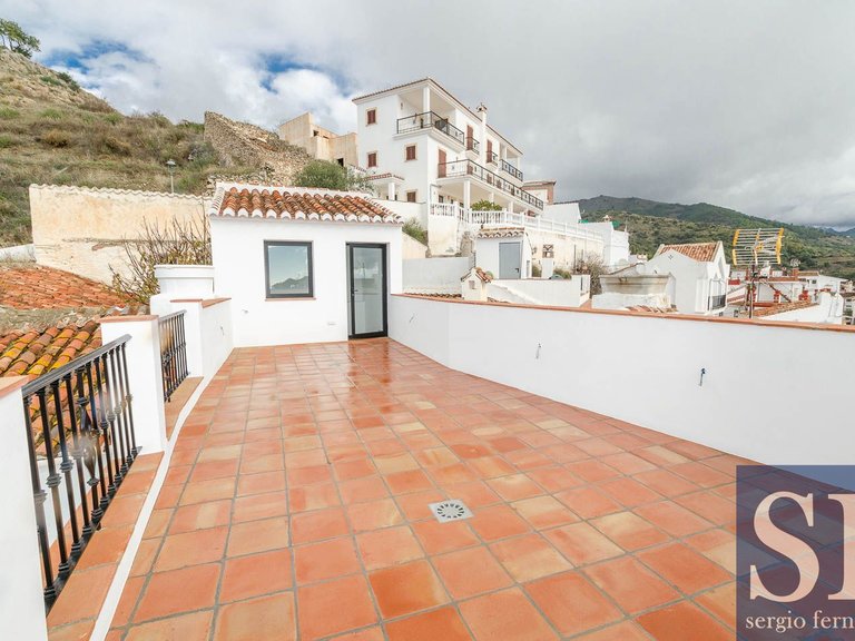 Town House for Sale in Sedella, Malaga 19