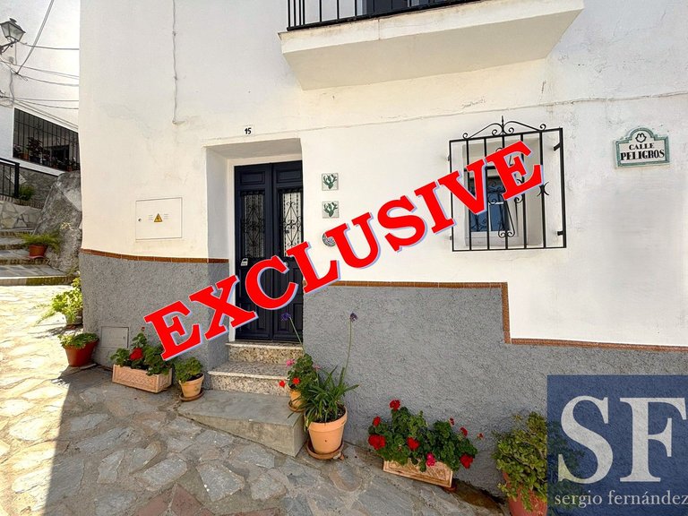 Town House for Sale in Árchez, Malaga 1