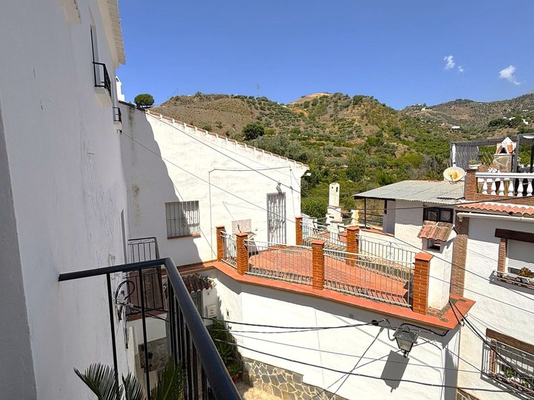 Town House for Sale in Árchez, Malaga 19