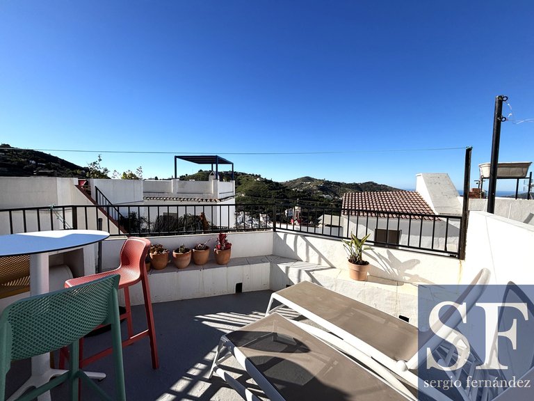 Town House for Sale in Cómpeta, Malaga 14