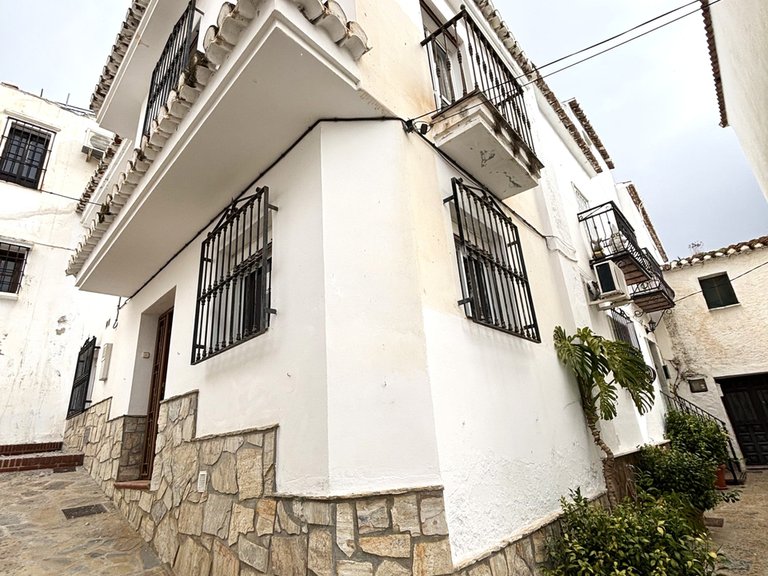 Town House for Sale in Sedella, Malaga 20