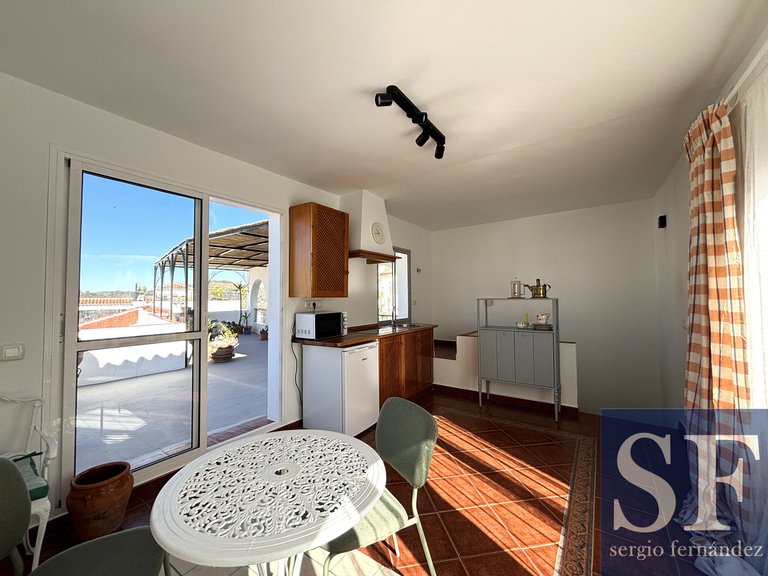Town House for Sale in Cómpeta, Malaga 4