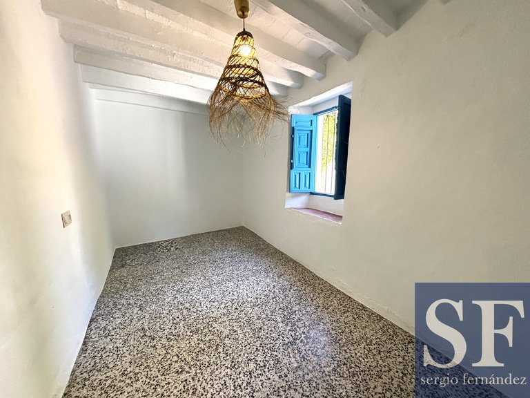 Town House for Sale in Cómpeta, Malaga 11