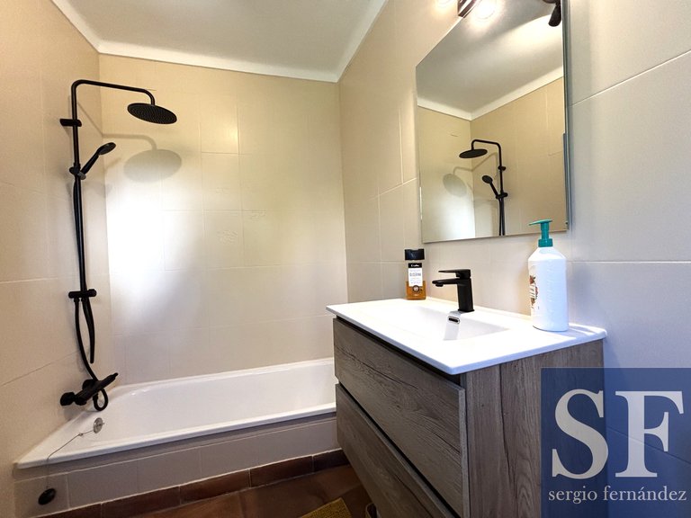 Town House for Sale in Cómpeta, Malaga 13