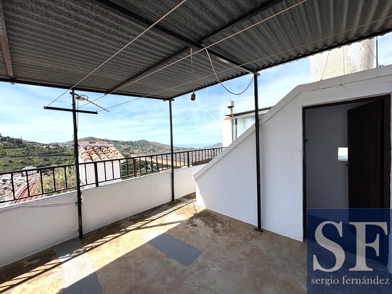 Town House for Sale in Cómpeta, Malaga 14
