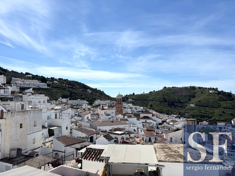 Town House for Sale in Cómpeta, Malaga 17