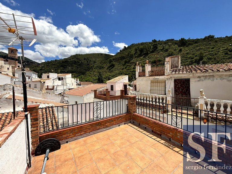 Town House for Sale in Salares, Malaga 14