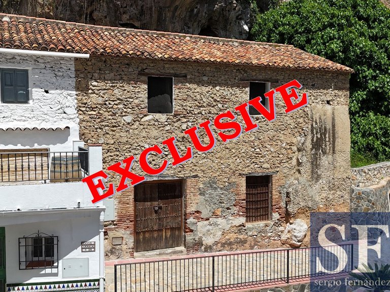 Town House for Sale in Cómpeta, Malaga 1