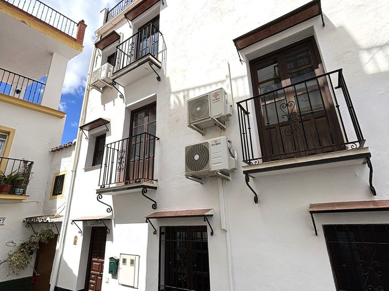 Town House for Sale in Canillas De Aceituno, Malaga 2