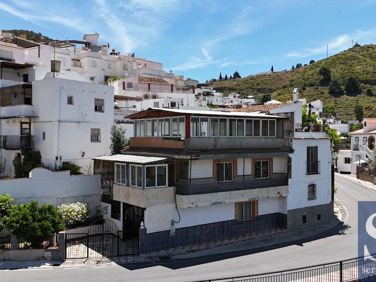 Town House for Sale in Cómpeta, Malaga 1