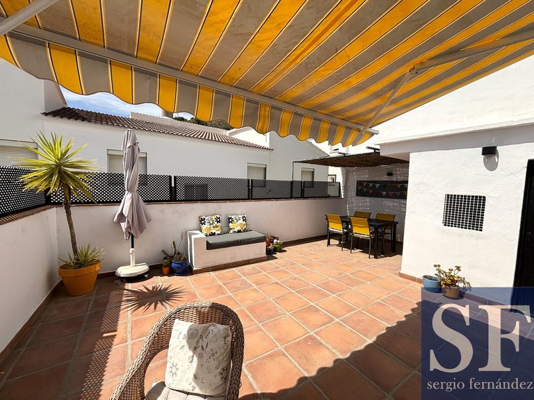 Town House for Sale in Cómpeta, Malaga 12
