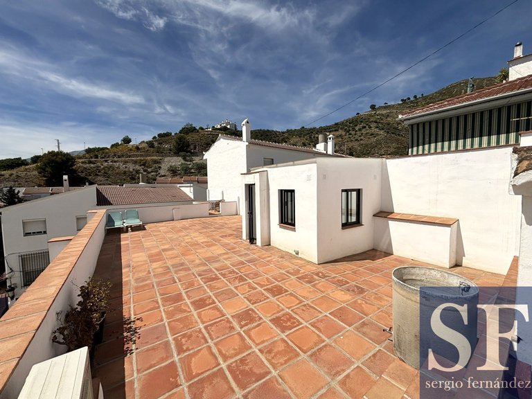 Town House for Sale in Cómpeta, Malaga 16