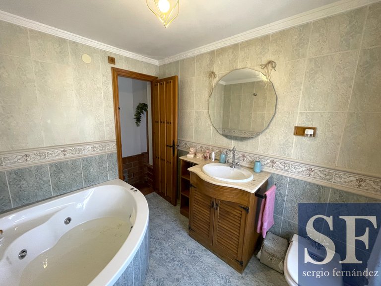 Town House for Sale in Cómpeta, Malaga 15