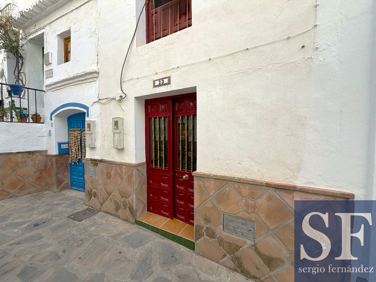 Town House for Sale in Cómpeta, Malaga 1