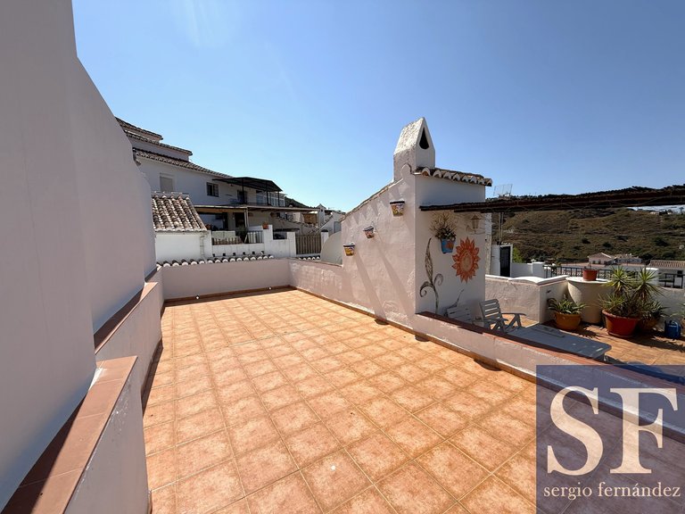 Town House for Sale in Cómpeta, Malaga 15