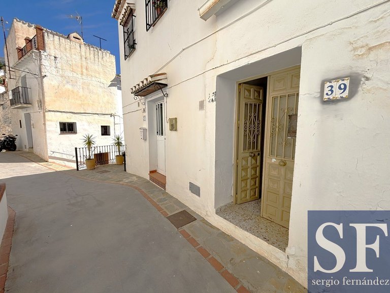 Town House for Sale in Sedella, Malaga 3