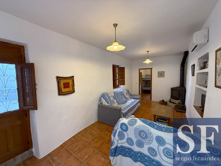 Town House for Sale in Canillas De Aceituno, Malaga 3
