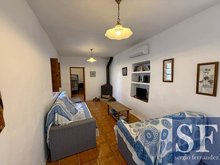 Town House for Sale in Canillas De Aceituno, Malaga 4