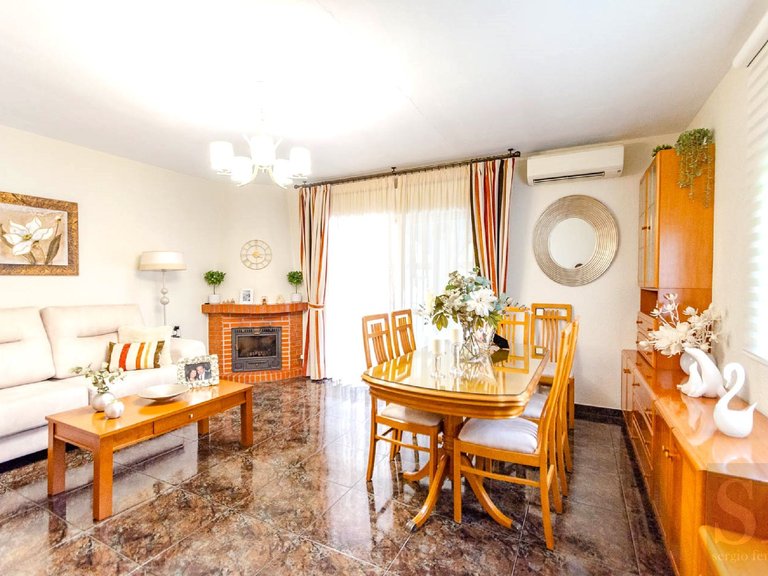 Town House for Sale in Cómpeta, Malaga 2