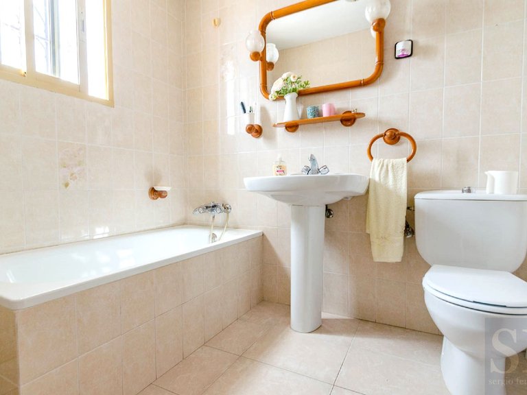 Town House for Sale in Cómpeta, Malaga 7