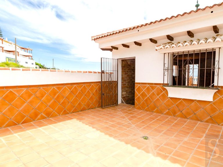 Town House for Sale in Cómpeta, Malaga 11