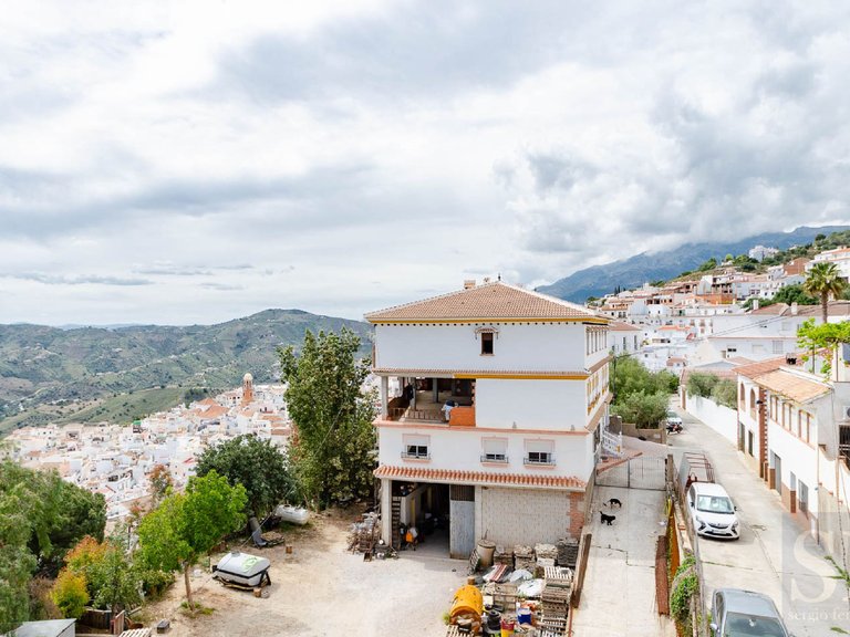 Town House for Sale in Cómpeta, Malaga 18
