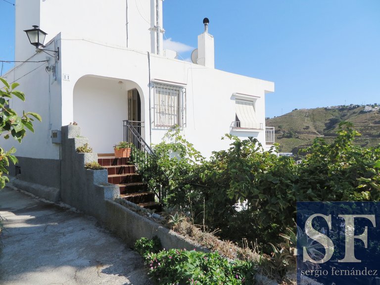 Town House for Sale in Cómpeta, Malaga 1
