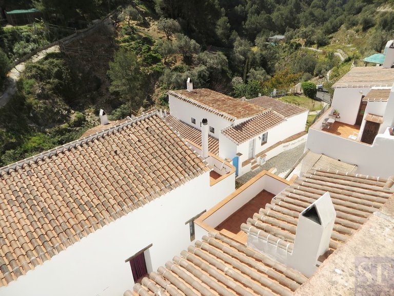 Town House for Sale in Cómpeta, Malaga 6