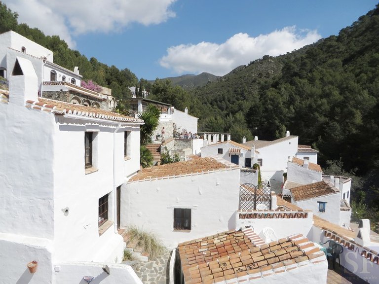 Town House for Sale in Cómpeta, Malaga 11