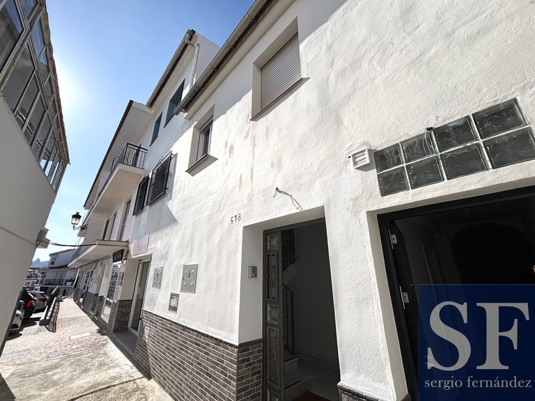 Town House for Sale in Cómpeta, Malaga 1
